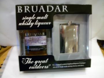 Bruadar Gift Set with Hip Flask - buy gifts online